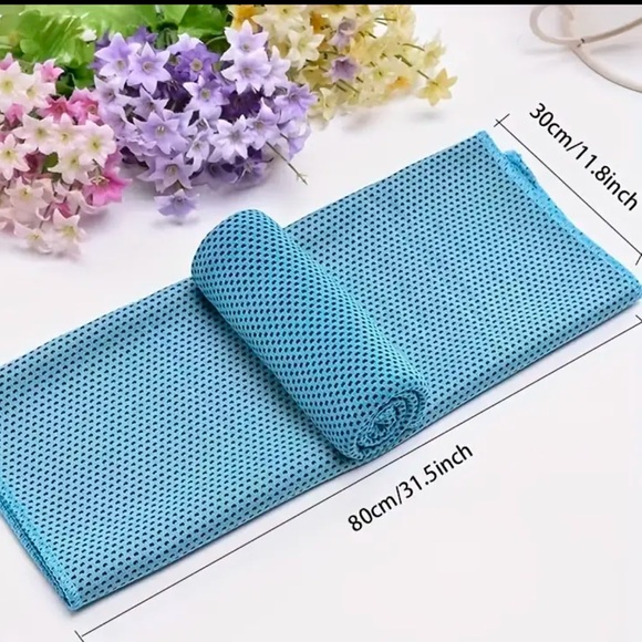 Dani 2 PC Blue & Grey Cooling Towel Set - Picture 5 of 6